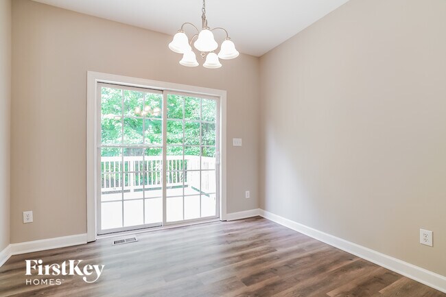 Building Photo - 1000 Caladium Dr