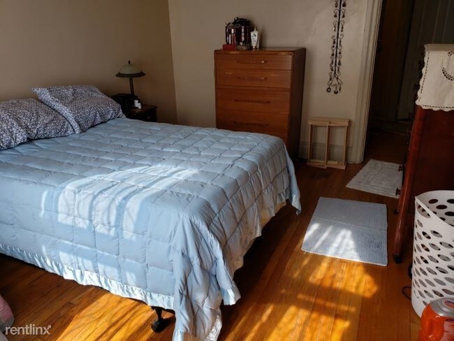 Foto del edificio - 2 br, 1 bath Apartment - 26 North 2nd Street