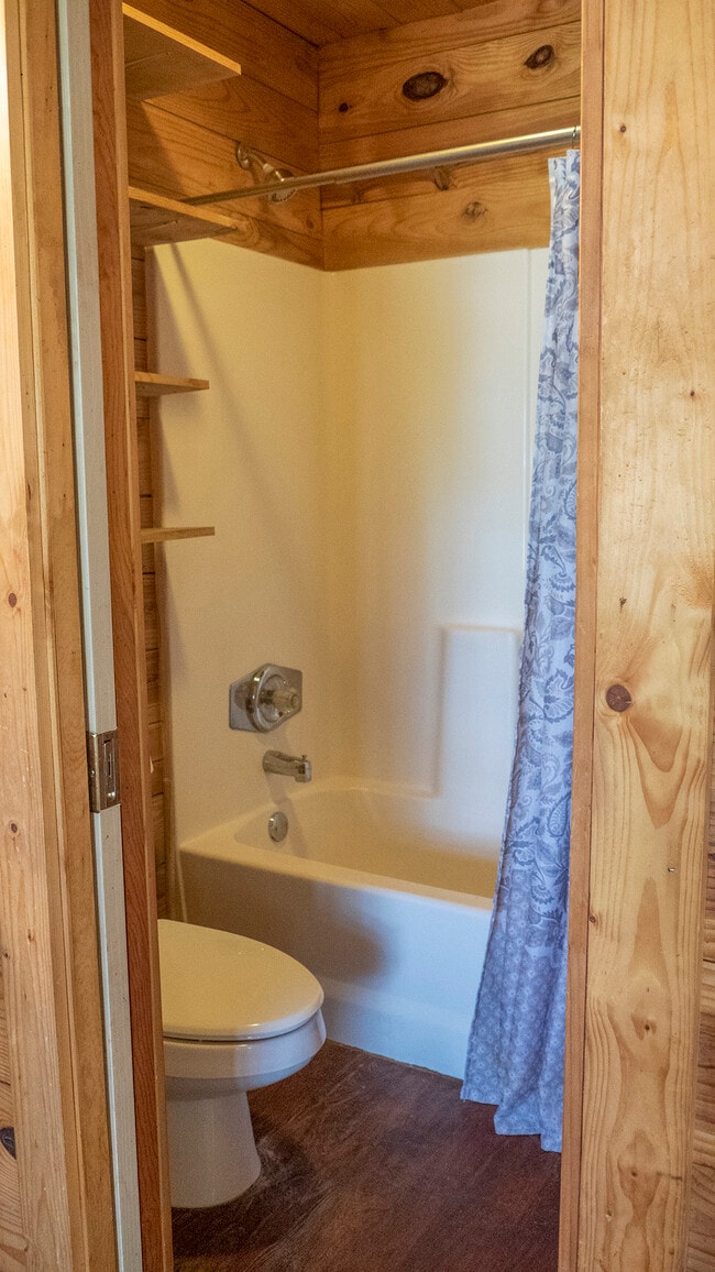 Building Photo - 125 Walnut Grove Rd