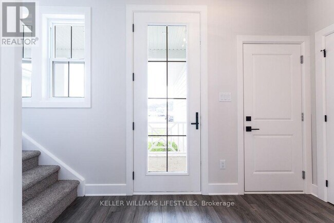 Photo du bâtiment - 409 Breakwater Blvd