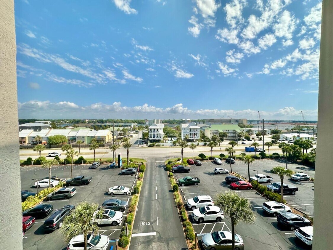 Foto principal - 381 Santa Rosa Blvd