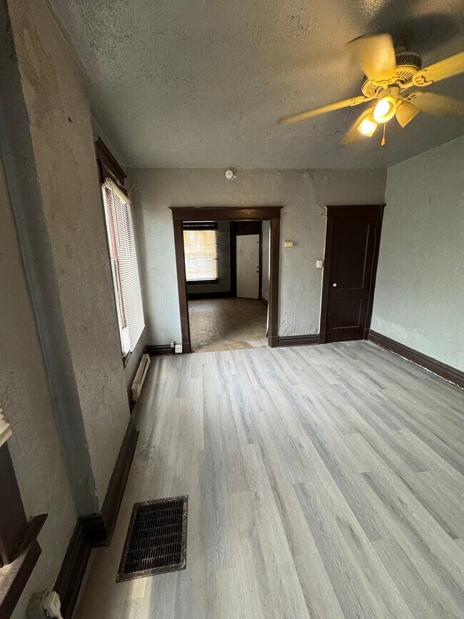 Foto del edificio - 4202 College Ave