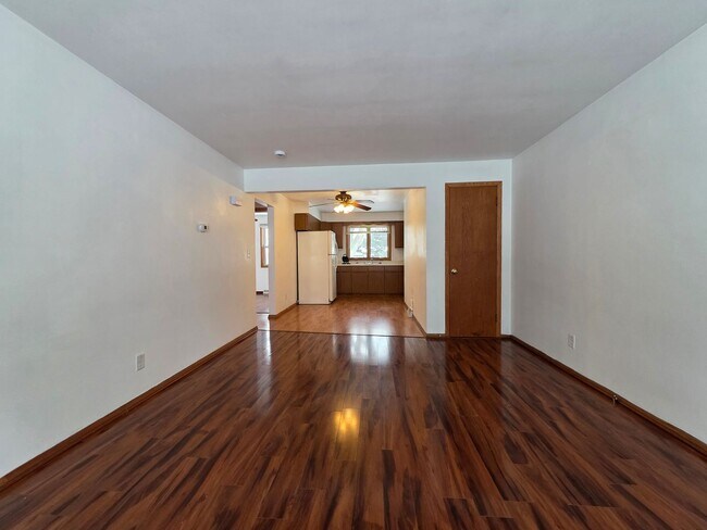 Foto del edificio - 416 Park Ln