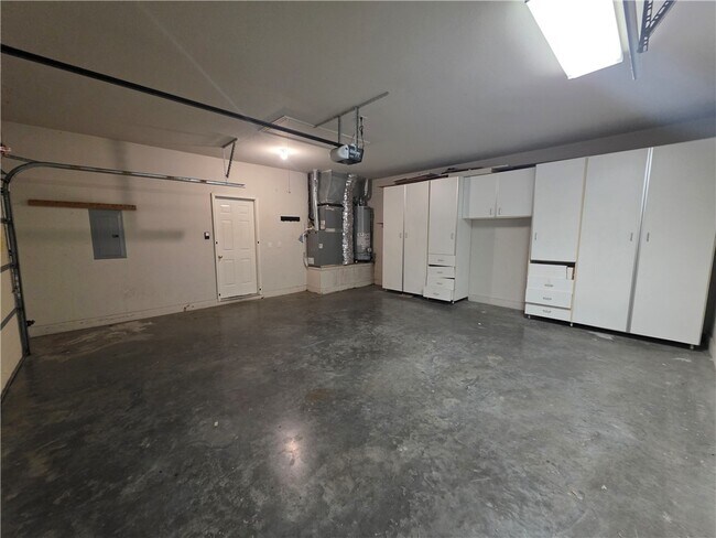 Foto del edificio - 302 Cross Creek Dr