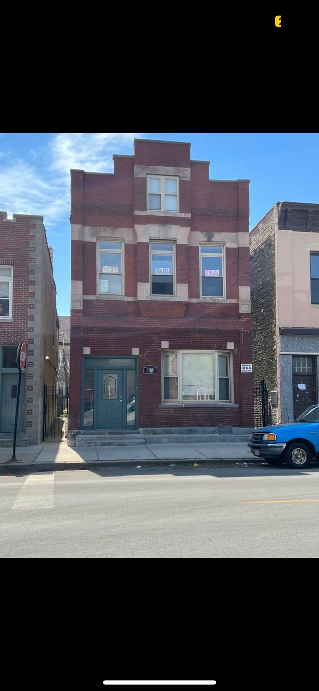 Building Photo - 1123 W 31st St