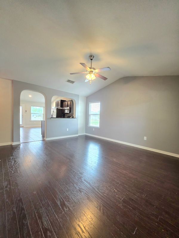 Building Photo - 517 Heritage Springs Trail