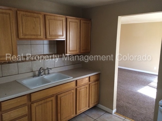 Building Photo - Lovely 2 Bed Duplex