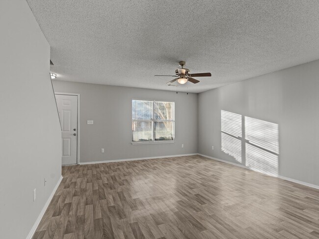 Foto del edificio - Wilshire Park Apartments