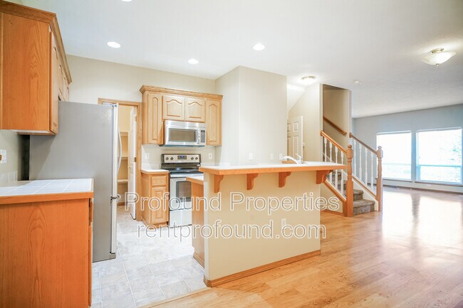 Foto del edificio - 2623 NE Rocky Butte Rd