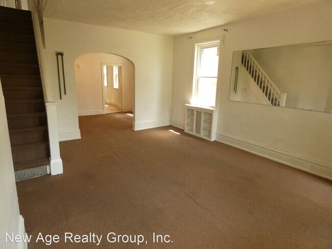 Building Photo - 3 br, 1 bath House - 1533 N Robinson Street