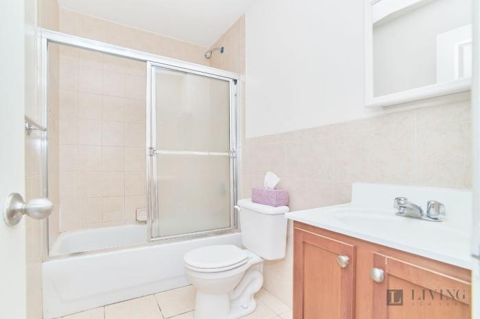 Foto principal - 2 bedroom in BRONX NY 10458