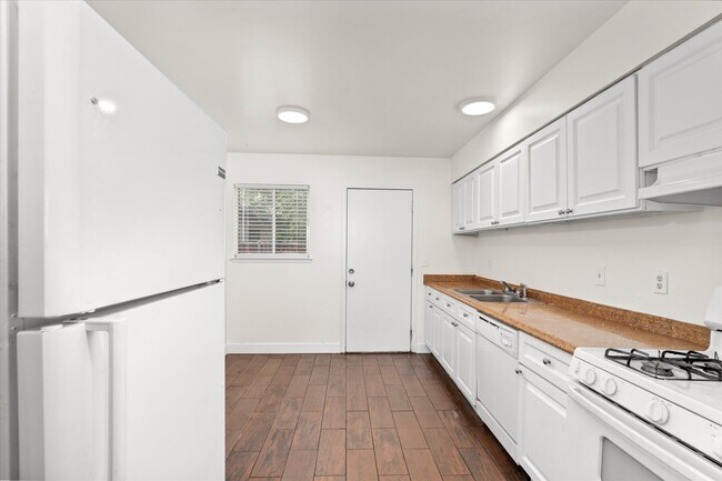 Foto del edificio - 5175 2nd St