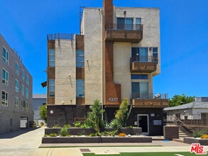 Building Photo - 5237 Willowcrest Ave