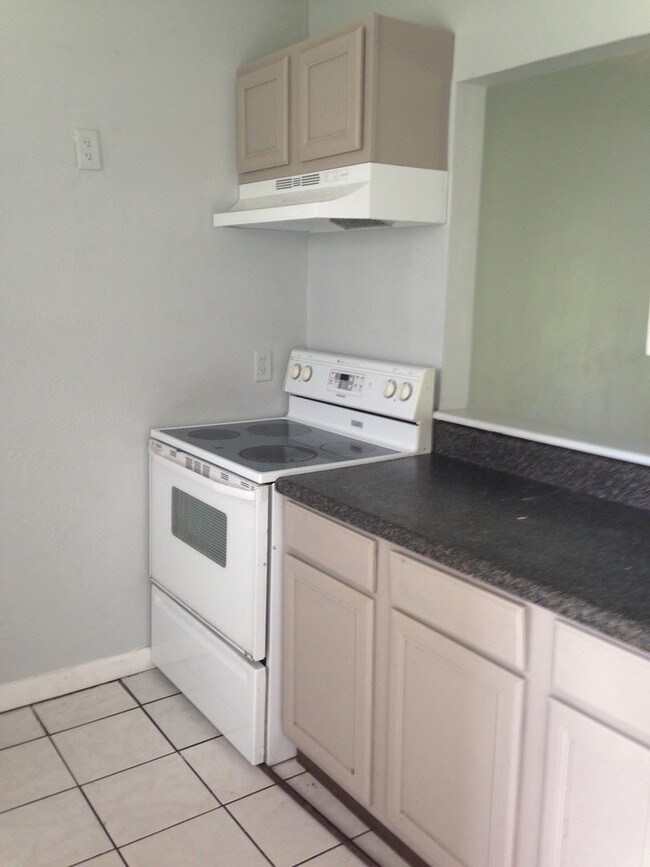 Building Photo - 3 br, 2.5 bath House - 790 LUCAYA DRIVE