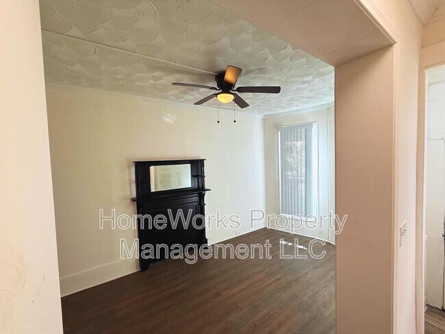 Building Photo - 2827 Woodbrook Ave