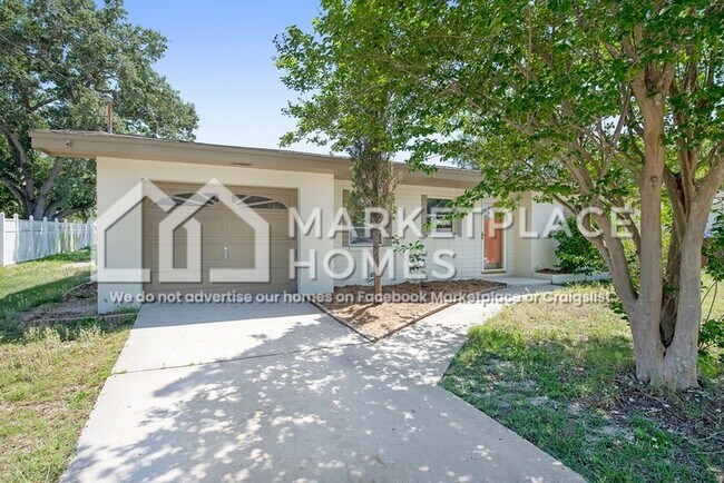Building Photo - 1121 Mary Jane Ln