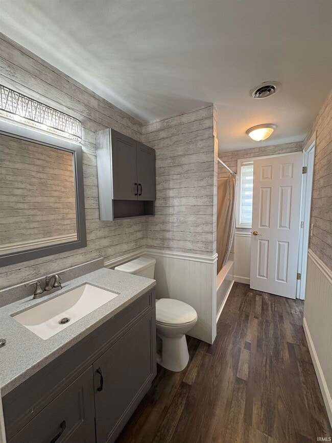 Building Photo - 9543 Flutter Rd