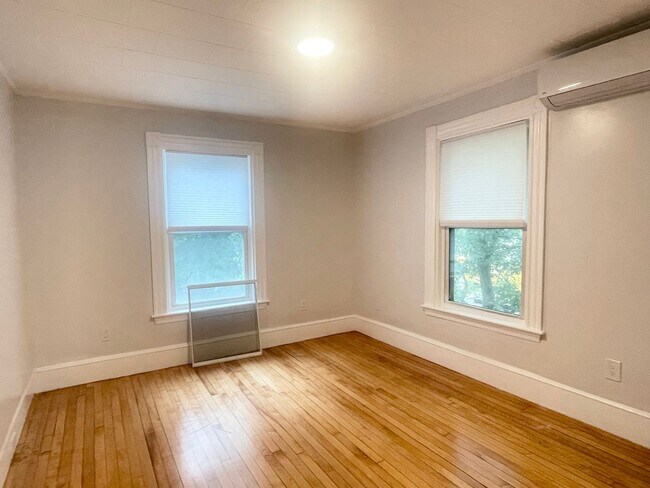 Photo - 129 Old Colony Ave Apartment