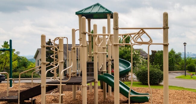 Building Photo - Bellewood Park Apartments