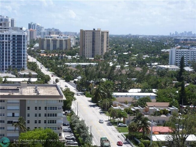 Foto del edificio - 111 Briny Ave