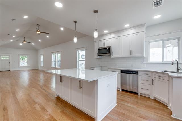 Foto del edificio - 525 Neches St