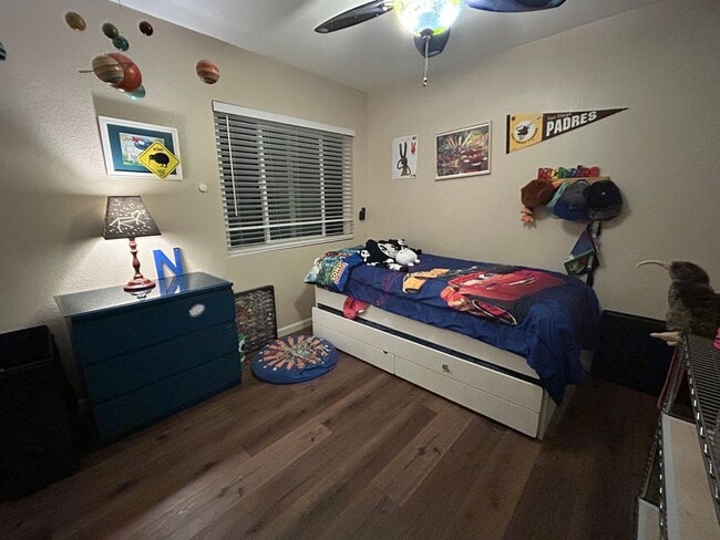 Foto del edificio - Beautiful 3 bedrooms corner unit condo located in Poway.