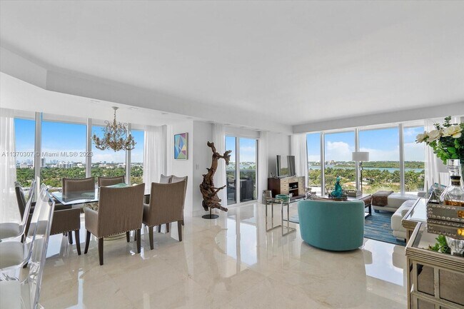 Building Photo - 10275 Collins Ave