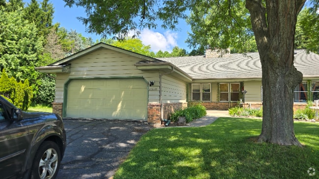Building Photo - 16830 Dane Ct W