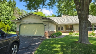 Building Photo - 16830 Dane Ct W