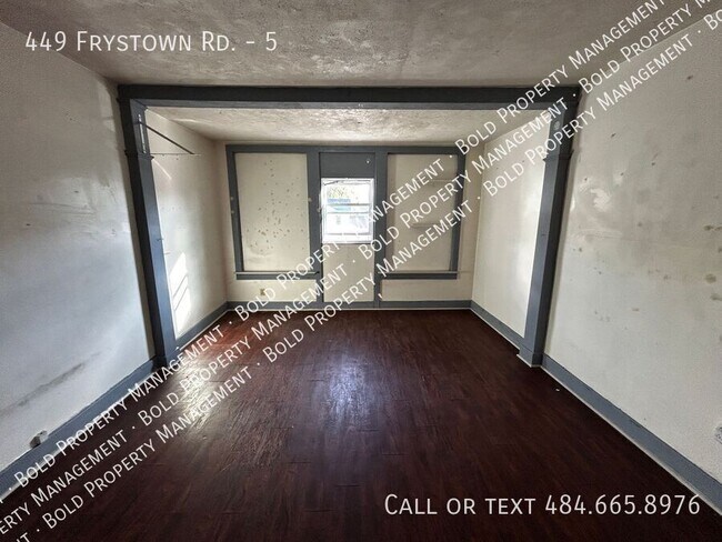 Foto del edificio - 449 Frystown Rd