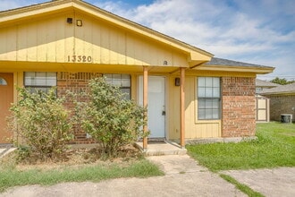 Building Photo - 13320 White Settlement Rd