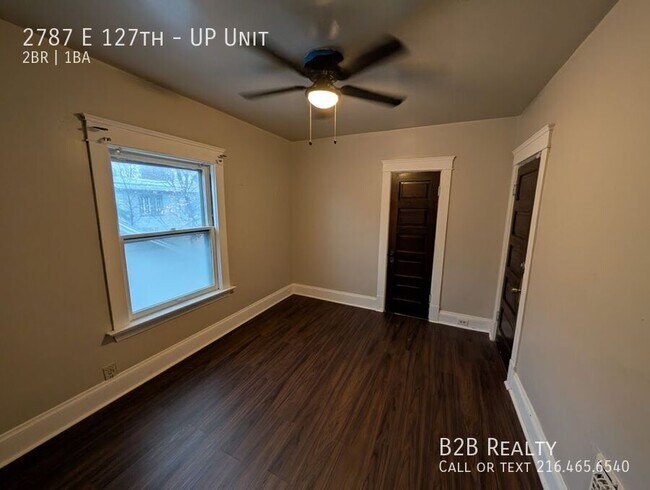 Foto del edificio - 2787 E 127th-UP Unit