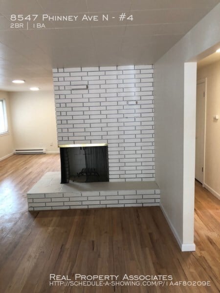 Building Photo - Apartment in Greenwood