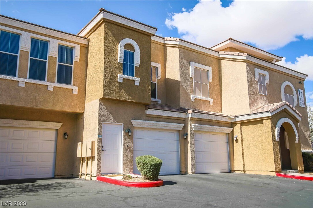 Foto principal - 9975 Peace Way