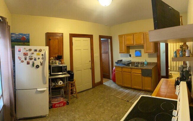 Cocina - 3449 N Booth St