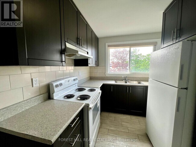 Photo du bâtiment - 14810-14810 Yonge St