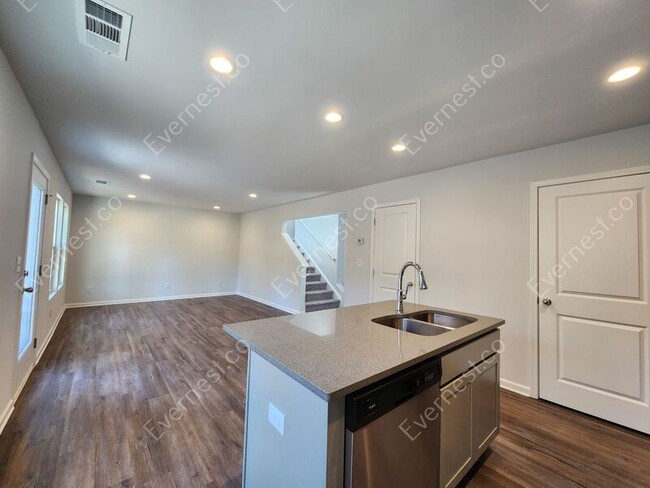 Building Photo - 1309 Bolton Rd NW