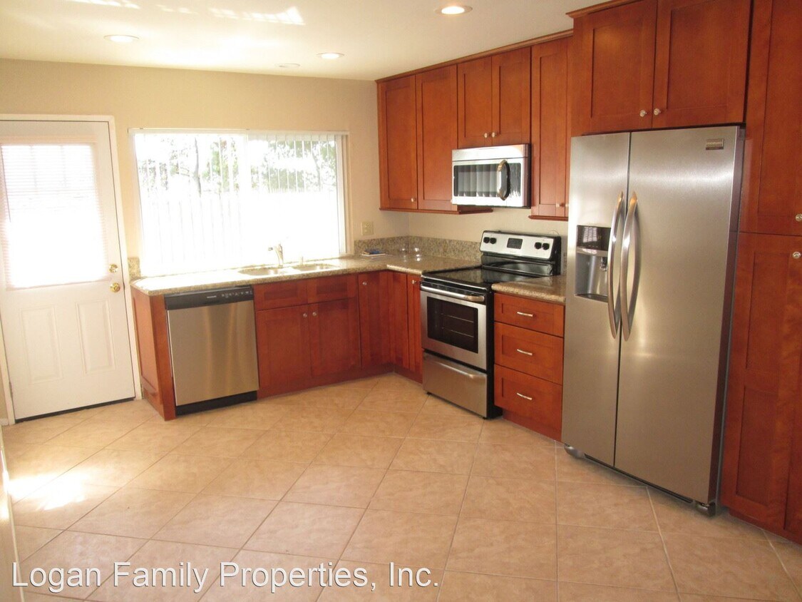 Primary Photo - 3 br, 2 bath House - 13103 Avenida Del Gen...