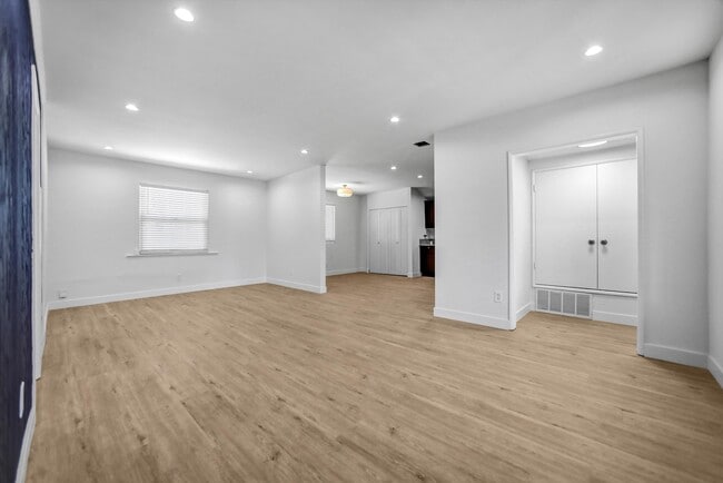 Building Photo - 17627 Caprino Pl