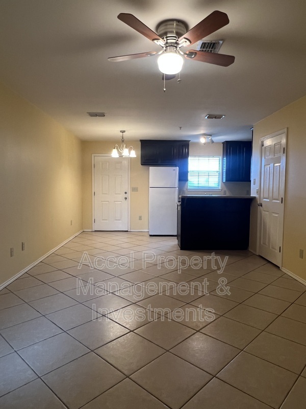 Foto del edificio - 407 S 48th Ln