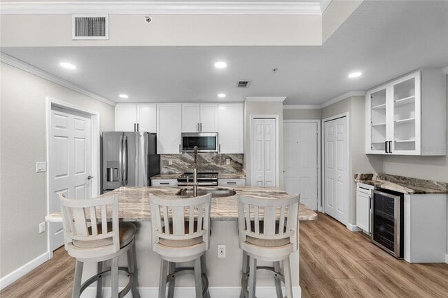 Building Photo - 700 S Harbour Island Blvd
