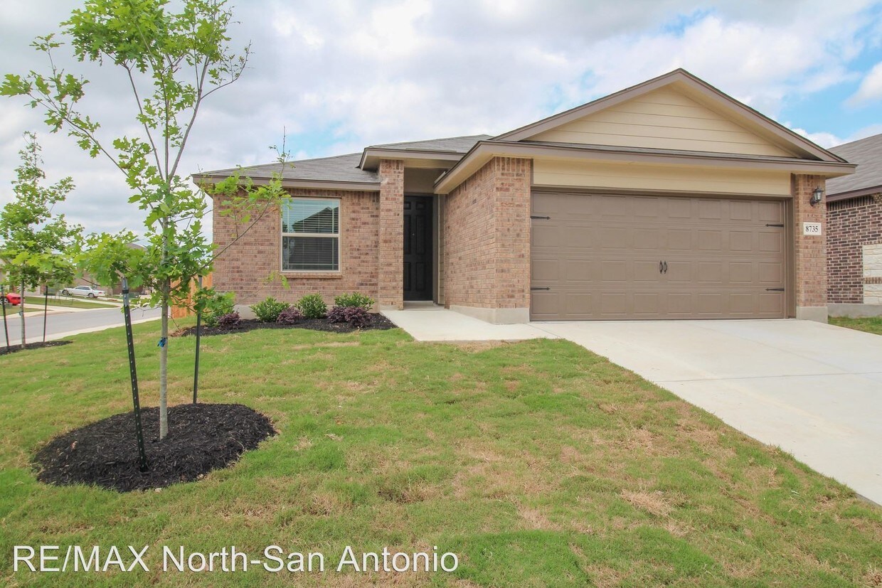 Primary Photo - 3 br, 2.5 bath House - 8735 Finlandia Rock