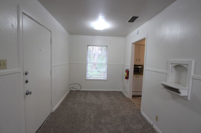 Foto del edificio - Coming Soon! 1 Bedroom, 1 Bathroom Apartment in Tyler!