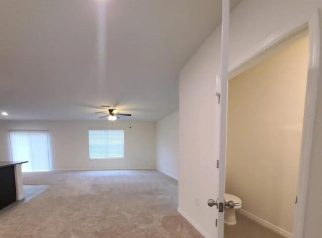 Foto del edificio - 16549 Secret Meadow Dr