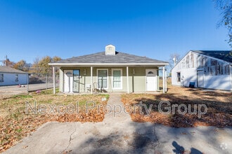 Building Photo - 318 Gannt St