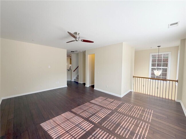 Foto del edificio - 4680 Creekside Villas Way