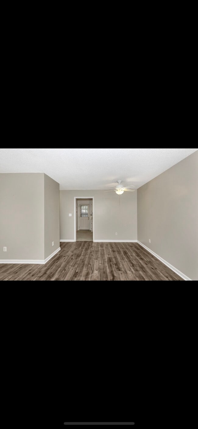 Building Photo - 8147 Oldfield Rd SW