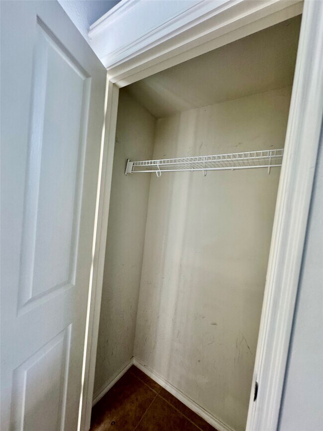 Foto del edificio - 13600 Breton Ridge St