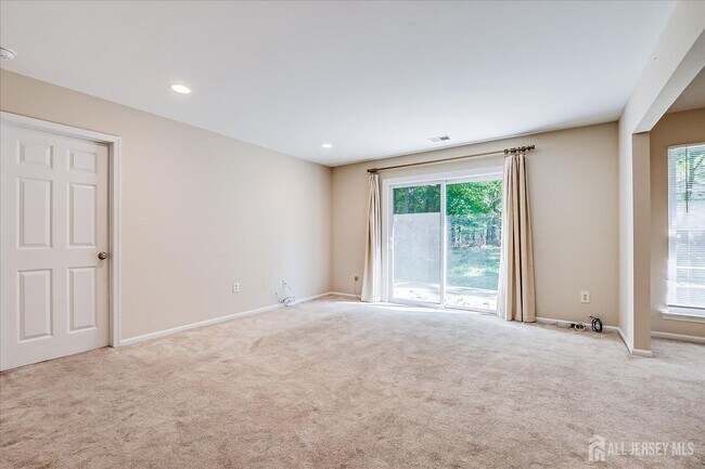 Foto del edificio - 1801 Timber Oaks Rd