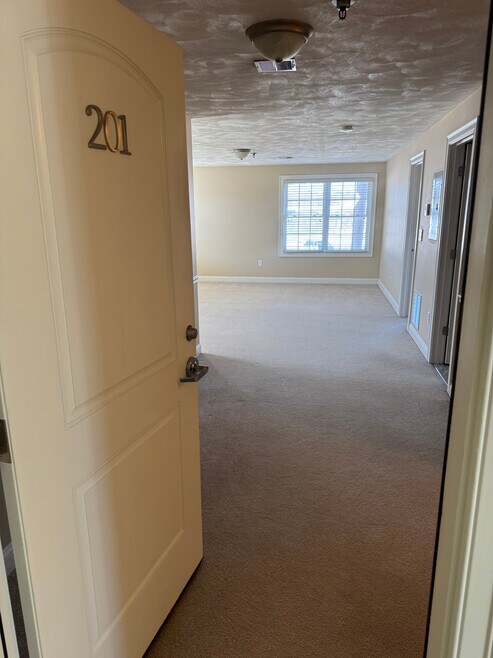 Building Photo - 1 Church St